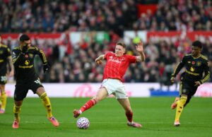 Sean Dyche diz que Elliot Anderson ‘geme muito’, mas o Man Utd ficará muito impressionado de qualquer maneira ícone de correio