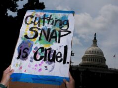 Seg. do Tesouro Bessent: SNAP pode voltar na quarta-feira, mas ‘há um processo’ Yahoo news home