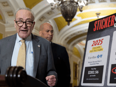 Seguradoras do Obamacare apostam US$ 400 bilhões na paralisação dos democratas Seguradoras do Obamacare apostam US$ 400 bilhões na paralisação dos democratas