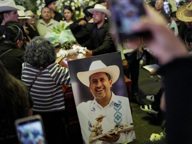Sete guarda-costas presos pelo assassinato de prefeito do México
