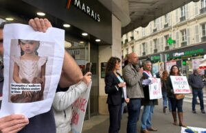 Shein proíbe venda de bonecas sexuais ‘infantis’ após ameaça francesa Shein proíbe venda de bonecas sexuais 'infantis' após ameaça francesa