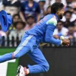 Shreyas Iyer recebeu alta do hospital e permanecerá em Sydney para avaliação adicional