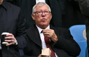 Sir Alex Ferguson compartilha o veredicto de Senne Lammens depois de assistir seus primeiros jogos no Man Utd ícone de correio