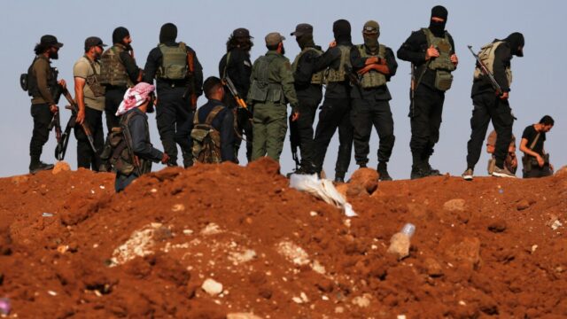 Síria detém membros das forças de segurança por violência em Síria detém membros das forças de segurança por violência em Suwayda