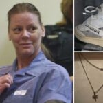 Site que vende pertences pessoais da assassina em série Aileen Wournos – incluindo o crucifixo que ela usou em sua execução