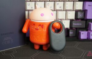 SmartTag da Samsung cai para apenas US$ 8 na Black Friday Um close da parte superior do Samsung Galaxy SmartTag 2