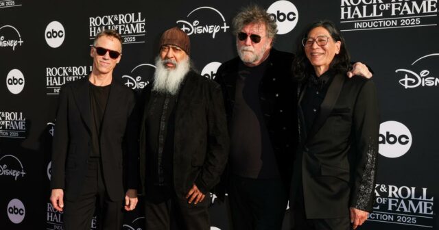 Soundgarden reflete sobre a indução 'agridoce' do Rock Hall e Soundgarden reflete sobre a indução 'agridoce' do Rock Hall e as gravações finais com Chris Cornell