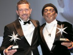 Spike Lee e Antonio Banderas comemoram um ao outro no Festival de Cinema de Torino Spike Lee e Antonio Banderas comemoram um ao outro no Festival de Cinema de Torino