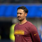 Stanford Pritchard vestindo uma camisa do Washington Commanders.