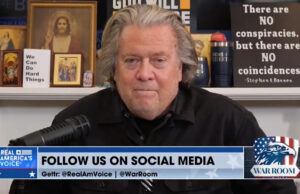 Steve Bannon acusa Elon Musk de exigir incentivos fiscais à Tesla em confrontos na ala oeste: tratando os trabalhadores americanos como ‘otários!’ Yahoo news home