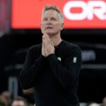 Steve Kerr responde à lesão de Steph Curry de maneira inesperada