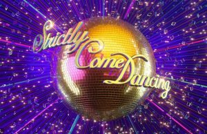 Strictly Come Dancing enfrenta novo escândalo quando ‘concorrente casado beija apaixonadamente uma dançarina profissional em um clipe de 12 segundos no camarim’ Strictly Come Dancing pode estar envolvido em mais escândalo depois que um vídeo de um ex-concorrente casado beijando apaixonadamente uma profissional feminina apareceu