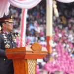 Subchefe de Polícia Komjen Dedi Prasetyo recebe prêmio de FH Unbraw, igual a Munir Said Thalib