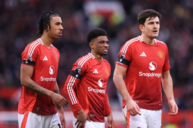 O técnico do Manchester United, Ruben Amorim, parece frustrado.