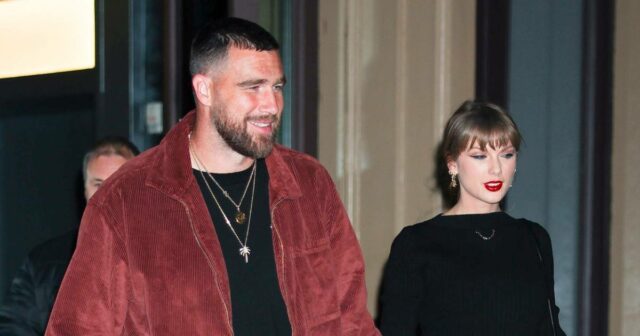 Taylor Swift e Travis Kelce exibem amor no segundo encontro Taylor Swift traz seu clássico Red Lip para um encontro noturno em Nova York com Travis Kelce