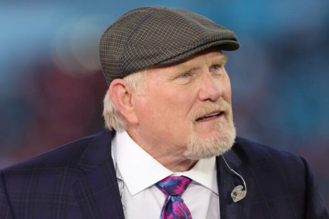 Terry Bradshaw voltou para casa doente depois do programa pré-jogo Terry Bradshaw perdeu o Fox NFL Sunday devido a um resfriado em 16 de novembro de 2025.