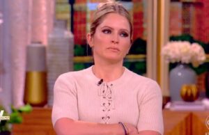 ‘The View’: Sara Haines lança uma bomba F no ar depois que Mentalist adivinha corretamente – e revela – seu código PIN do caixa eletrônico 'The View': Sara Haines lança uma bomba F no ar depois que Mentalist adivinha corretamente - e revela - seu código PIN do caixa eletrônico