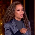 'The View': Sunny Hostin duvida seriamente que os arquivos de Epstein serão divulgados sem edição | Vídeo