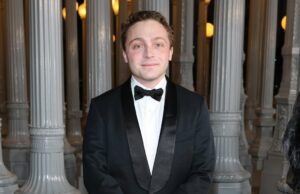 TikToker Jake Shane estrelará série de comédia do Hulu baseada em sua vida TikToker Jake Shane estrelará série de comédia do Hulu baseada em sua vida