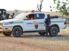 Homens armados sequestram 13 mulheres no último sequestro na Nigéria Tinubu da Nigéria adia viagem do G20 em meio a busca por 24 estudantes sequestradas