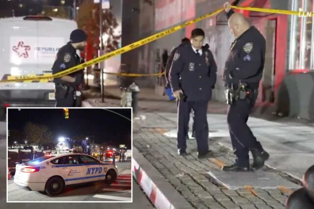 Tiroteio no centro de Manhattan deixa 1 morto enquanto policiais Policiais protegendo a cena de um tiroteio em frente ao Harbour NYC Club, em Midtown Manhattan.