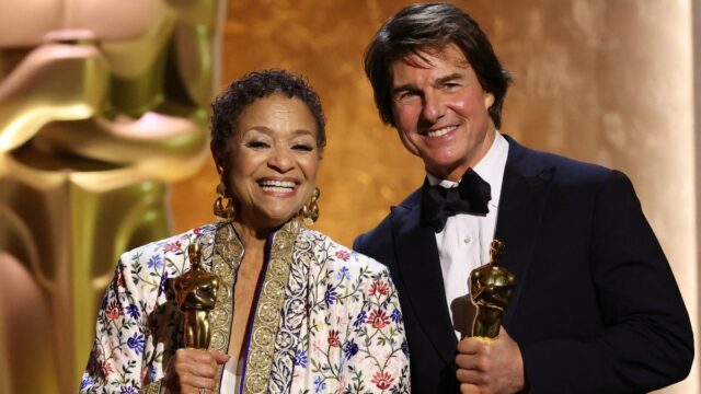 Tom Cruise se torna viral por sua dança comemorativa com Debbie Allen antes do Governors Awards: ‘Ele está convidado para o churrasco’ | Vídeo
