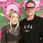 Tori Spelling resolve o divórcio com Dean McDermott, solicita pensão alimentícia e apoio ao cônjuge