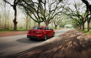 Toyota continua apostando em veículos híbridos nos EUA Toyota continua apostando em veículos híbridos nos EUA