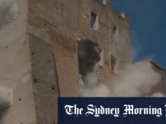 Trabalhador preso nos escombros de torre que desabou em Roma Trabalhador preso nos escombros de torre que desabou em Roma