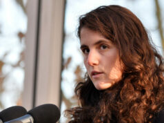 Tragédia de Kennedy: neta de JFK, 35, revela que tem câncer terminal no aniversário de seu assassinato Tragédia de Kennedy: neta de JFK, 35, revela que tem câncer terminal no aniversário de seu assassinato