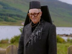 Trailer da 4ª temporada de ‘The Traitors’ provoca novo elenco, desafios e punhaladas nas costas a cada passo Trailer da 4ª temporada de 'The Traitors' provoca novo elenco, desafios e punhaladas nas costas a cada passo