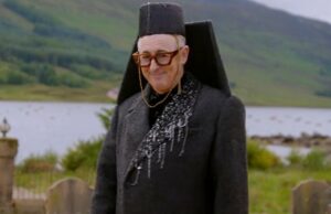 Trailer da 4ª temporada de ‘The Traitors’ provoca novo elenco, desafios e punhaladas nas costas a cada passo Trailer da 4ª temporada de 'The Traitors' provoca novo elenco, desafios e punhaladas nas costas a cada passo