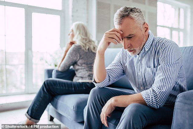 Tratei inúmeras mulheres de meia-idade que se ressentiam de seus Casais mais velhos podem começar a querer coisas diferentes, o que leva a problemas