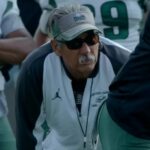 Treinador John Beam, estrela de 'Last Chance U' da Netflix, baleado no Laney College