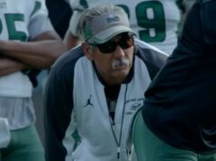 Treinador John Beam, estrela de ‘Last Chance U’ da Netflix, baleado no Laney College Treinador John Beam, estrela de 'Last Chance U' da Netflix, baleado no Laney College