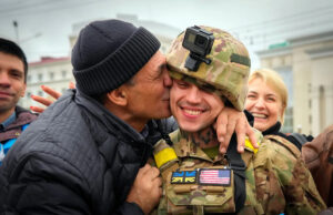 Três anos após a libertação, Kherson, na Ucrânia, enfrenta outro tipo de cerco Yahoo news home