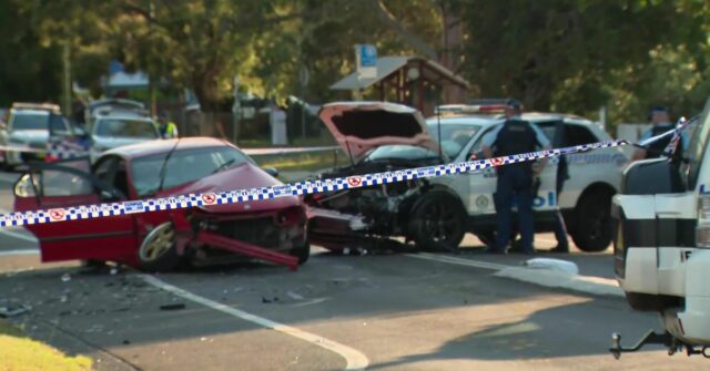 Polícia bate em North St Marys