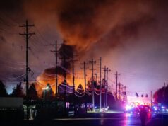 Três funcionários das instalações de Louisville estão desaparecidos após acidente de avião da UPS que parecia uma ‘fúria do inferno’, disse o proprietário A UPS identificou os três tripulantes a bordo do avião de carga como Capitão Richard Wartenberg, Primeiro Oficial Lee Truitt e Oficial de Socorro Internacional Capitão Dana Diamond. - Associação de Pilotos Independentes