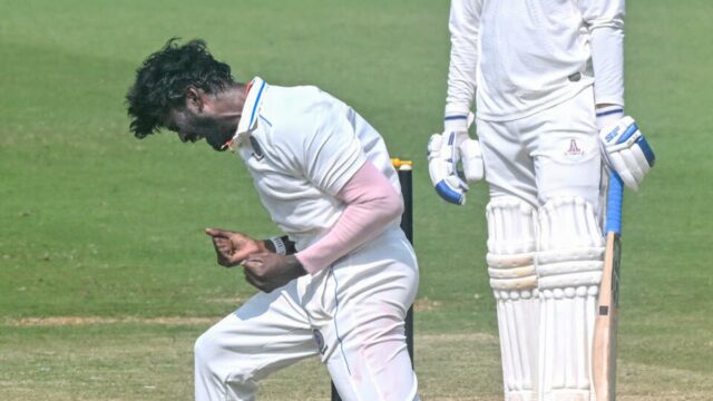 Troféu Ranji 2025-26, Rodada 4: A implosão de rebatidas TN Troféu Ranji 2025-26, Rodada 4: A implosão de rebatidas TN de quatro fer de Prithviraj é a manchete do primeiro dia