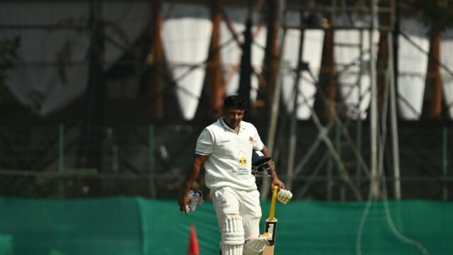 Troféu Ranji 2025: Cabe à equipe levantar o ânimo de Troféu Ranji 2025: Cabe à equipe levantar o ânimo de Sarfaraz Khan, diz Siddhesh Lad de Mumbai