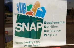 Trump Admin desafia ordem do juiz para pagar integralmente os benefícios do SNAP Trump Admin desafia ordem do juiz para pagar integralmente os benefícios do SNAP