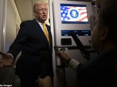 Trump alimenta as chamas da teoria da conspiração ao dizer que ‘eles’ adicionaram coisas aos arquivos de Epstein após a eleição Donald Trump sugeriu que autoridades não identificadas podem ter adicionado material aos arquivos de Epstein ‘desde a eleição’