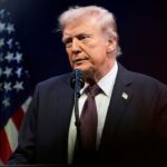 Trump apregoa 'tremendo progresso', mas diz que se encontrará com Putin e Zelenskyy 'SOMENTE quando' o acordo de paz for finalizado