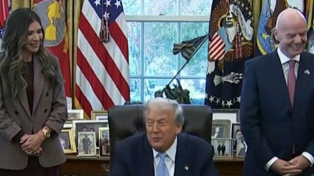 Trump assina projeto de lei para liberar arquivos do caso Epstein
