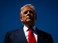 Trump ‘até agora fora de linha’ por comentário sobre sedição: analista jurídico Trump 'até agora fora de linha' por comentário sobre sedição: analista jurídico