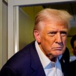 Trump diz que processará a BBC em até US$ 5 bilhões após emissora pedir desculpas por edições enganosas