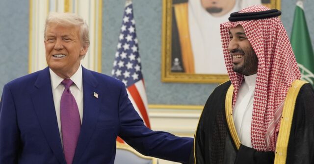 Trump diz que venderá aviões de guerra avançados à Arábia Trump diz que venderá aviões de guerra avançados à Arábia Saudita