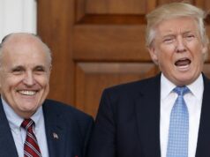 Trump perdoa Rudy Giuliani e outros envolvidos nos esforços para anular as eleições de 2020 Trump perdoa Rudy Giuliani e outros envolvidos nos esforços para anular as eleições de 2020