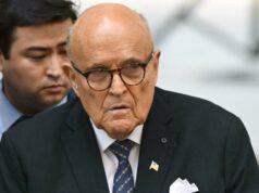 Trump perdoa Rudy Giuliani e outros ligados ao escândalo eleitoral de 2020, os críticos chamam isso de ‘admissão de culpa’ Trump perdoa Rudy Giuliani e outros ligados ao escândalo eleitoral de 2020, os críticos chamam isso de 'admissão de culpa'