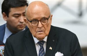 Trump perdoa Rudy Giuliani e outros ligados ao escândalo eleitoral de 2020, os críticos chamam isso de ‘admissão de culpa’ Trump perdoa Rudy Giuliani e outros ligados ao escândalo eleitoral de 2020, os críticos chamam isso de 'admissão de culpa'